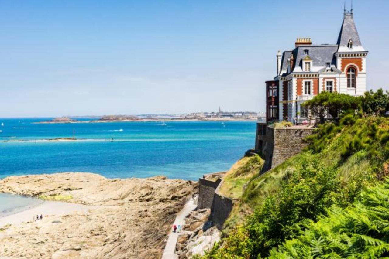 L'Ecume - Studio Moderne Avec Grand Balcon Et Place De Parking Leilighet Dinard Eksteriør bilde
